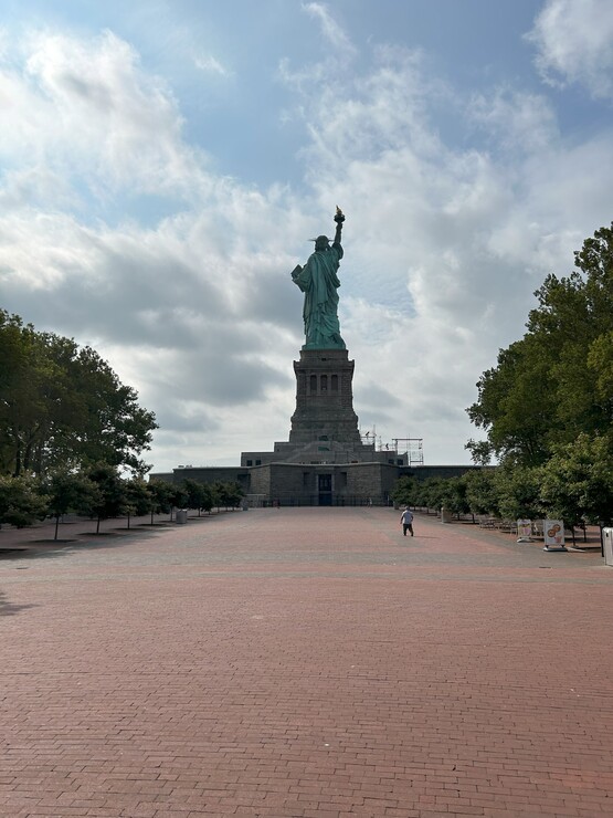 NY08042023092237